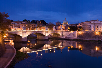 Basilica di San Pietro; Italien; Petersdom; Ponte Vittorio Emanuele II; Rom; Tiber