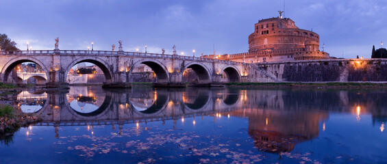 Italien; Rom, Castel Sant'Angelo; Engelsbrücke; Engelsburg;  Ponte Sant'Angelo; Tiber
