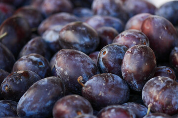 Figs at the market