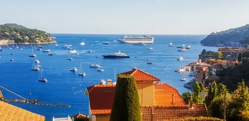 Foto auf Acrylglas Antireflex Villefranche-sur-Mer, Französische Riviera Fantastic Rade De Villefranche-sur-Mer ith anchored sailboats, yachts and cruise ship!