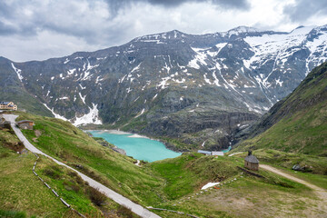 Fototapeta na wymiar Grossglockner High Alpine Road in the austrian alps