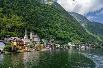 Hallstatt village in Austrian Alps. - 753305116