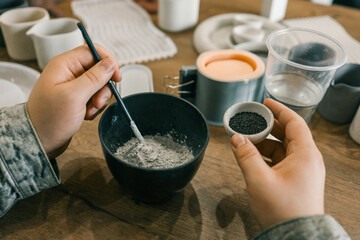 Master makes creative products from plaster and concrete, process