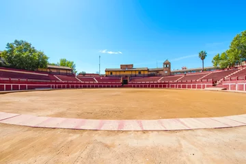 Wandcirkels aluminium Empty round bullfight arena in Spain. Spanish bullring for traditional performance of bullfight © MVProductions