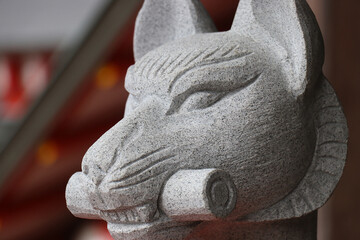 稲荷神社の狛狐