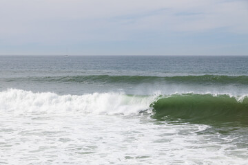 Waves crashing on the beach