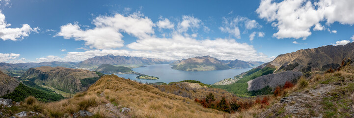 Naklejka na ściany i meble Ben Lomond Mountain Views Encompassing Queenstown, Lake Whakatipu, and Surrounding Ranges, New Zealand