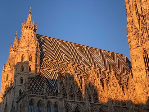 Colorful roof of the St. Stephen's catherdral in Vienna.