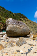 奄美大島　三月石（さんがついし）