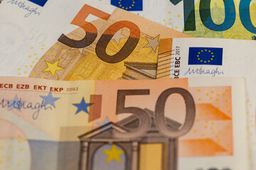 details of genuine euro cash used in European countries