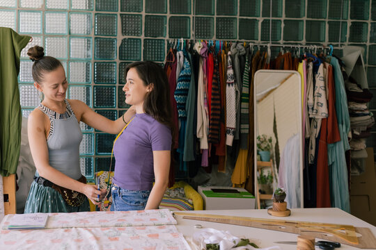 measuring body sizes for tailoring