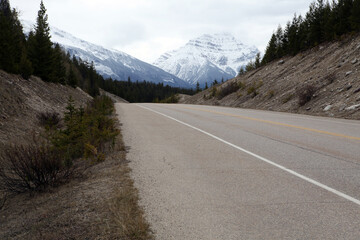 Views of the icefield parkway between Jasper and Lake Louise - Banff National Park - Alberta - Canada