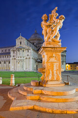 Naklejka premium Italien, Toskana, Pisa, Brunnen, Piazza del Duomo