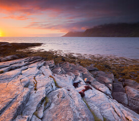 Obraz premium Norwegen, Nordland, Lofoten, Gimsoystraumen, Vestvagoya, Felsen