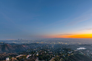 Twilight Serenity: 4K Ultra HD Image of Lake Hollywood with Los Angeles in the Background at Dusk