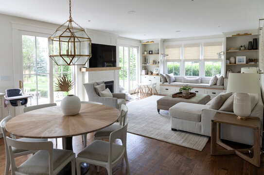 Open Concept Living room in Luxury Contemporary home with furniture 