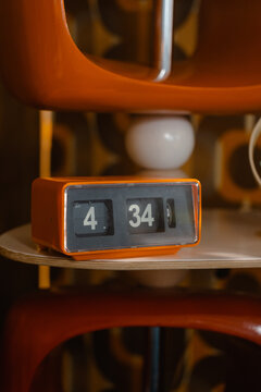 Digital clock