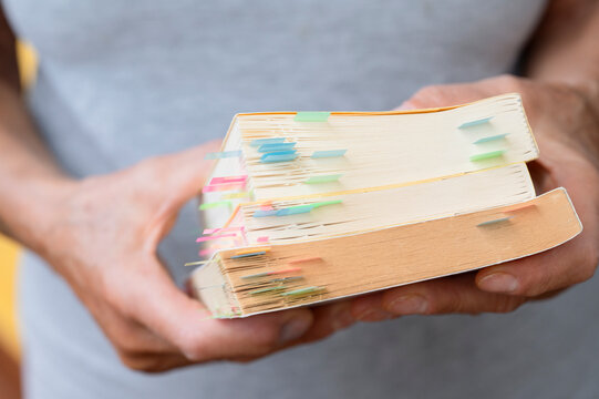 Books with many bookmarks