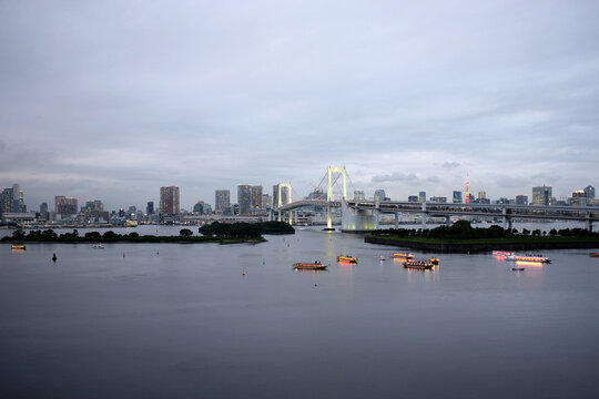 Tokyo cityscape at dusk