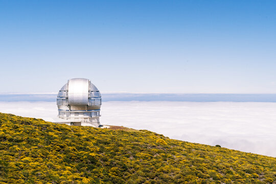 astronomical observatory dome