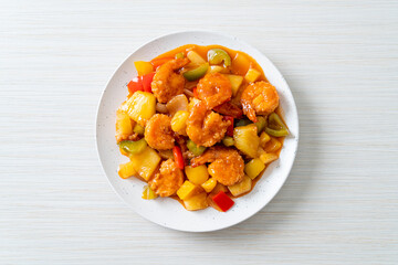 Stir-fried sweet and sour with fried shrimp