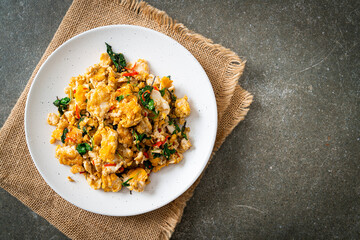 stir-fried egg with Thai basil and chilli