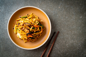 stir-fried yakisoba noodles with vegetable in vegan style