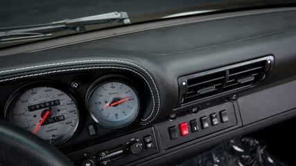Obraz premium Speedometer in a car