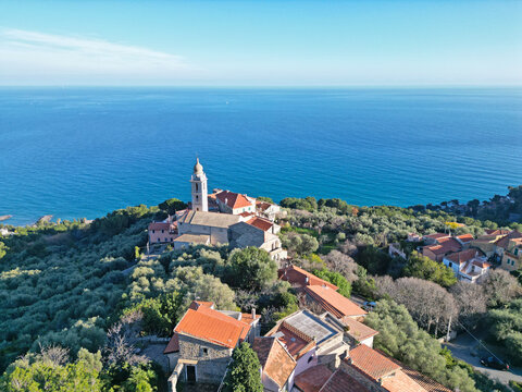 andora