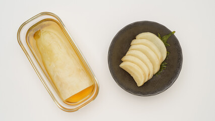 日本の食べ物｜大根の漬け物・醤油漬け　イメージ