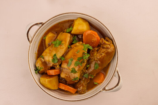 Chicken Salona or Dajaj Salona is a Traditional Emirati Tomato Stew Dish, Chicken Cooked With Different Vegetables.