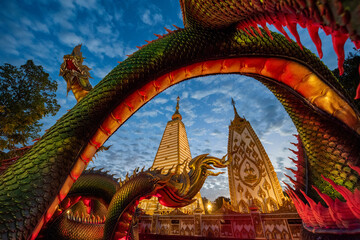 Fototapeta premium THAILAND UBON RATCHATHANI WAT PHRA THAT NONG BUA