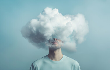 hombre rodeado de humo blanco en su cabeza, vistiendo camisa azul, sobre fondo azul 