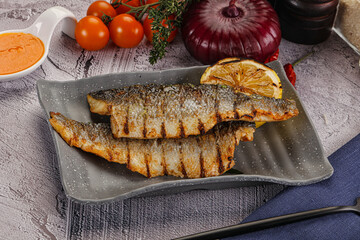 Grilled seabass fillet with lemon