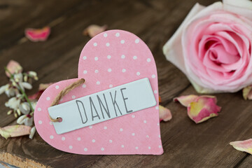 card with pink roses - 754472709