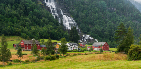 Tvindevossen, Bauernhof, Vestland, Norwegen