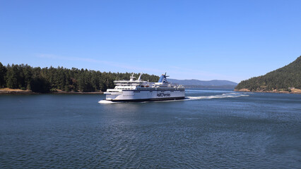 Ferry sailing between the islands of Juan de Fuca passage