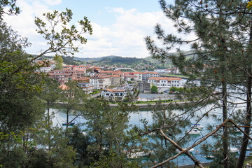 Panoramic of the Plentzia estuary between the trees
