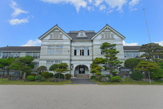 旧遷喬尋常小学校