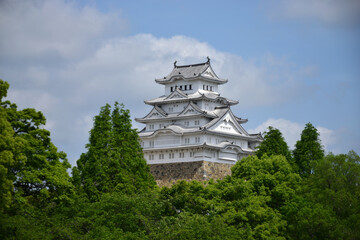白く輝く国宝姫路城