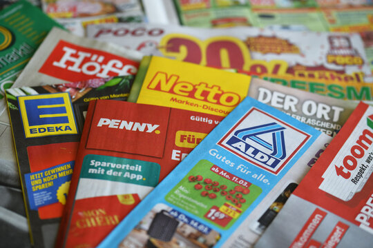 Werbeprospekte von verschiedenen Handelsketten, Deutschland, 09.03.2024