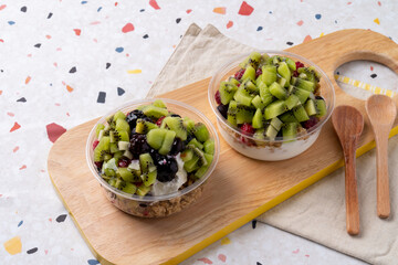 Berry, kiwi, Greek yogurt, plain, yogurt, fruit, nuts, fruits, vegetables, vegan, salad