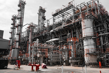 Exchanger afternoon of tank oil refinery pipeline plant steam vessel and column tank oil - obrazy, fototapety, plakaty