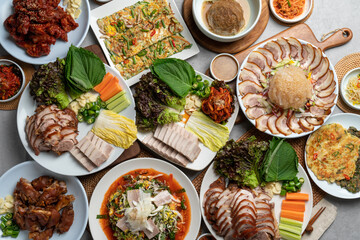 Korean food, jokbal, oriental medicine, pork, boiled pork, cold vegetables, maeyang, tray, noodles, mini, green onion pancake, mung bean pancake, red pepper pancake, side dish, salted shrimp