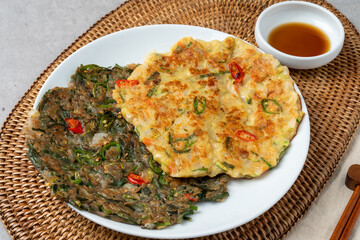 Korean food, jokbal, oriental medicine, pork, boiled pork, cold vegetables, maeyang, tray, noodles, mini, green onion pancake, mung bean pancake, red pepper pancake, side dish, salted shrimp