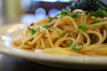 皿の上のパスタ