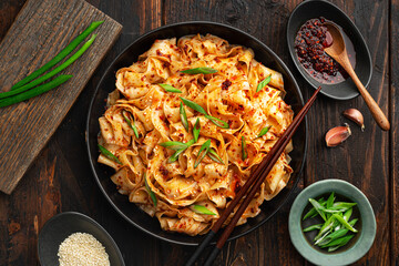 Garlic Chili Oil Noodles, chinese cuisine, top view