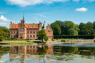 Fototapeta na wymiar Egeskov castle on Funen island in Denmark