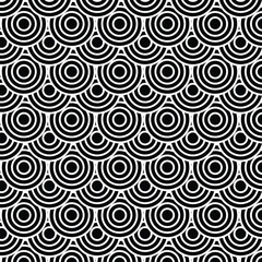 Black and white overlapping circle pattern	