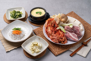 Korean food, Korean don, raw meat, kimchi, steamed, agu, pollack, dried pollack, seafood, braised chicken, side dishes, steamed eggs, squid,